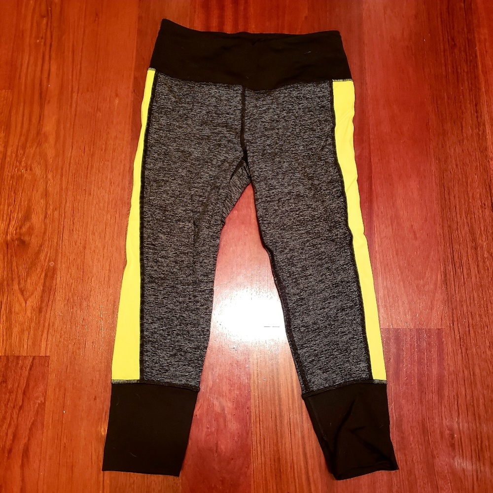 Nwot Vsx victoria secret sport capri leggings - Picture 1 of 2